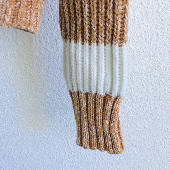 American Eagle striped knit cropped sweater long sleeve size Small - Picture 4 of 5